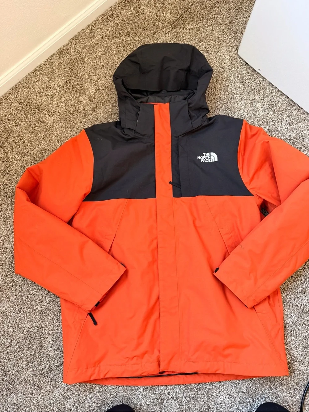 The North Face Men’s Hooded Ski Jacket - Orange & Black